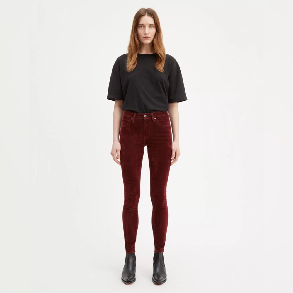 Levi's 721 Made & Crafted High Rise Velvet‎ Jeans in Burgundy size 30 / 30 NWT